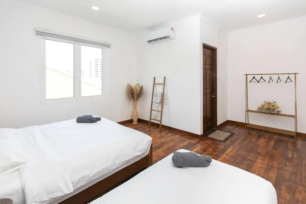 Tanjung Bungah 5Br Villa W Pool 20Pax
