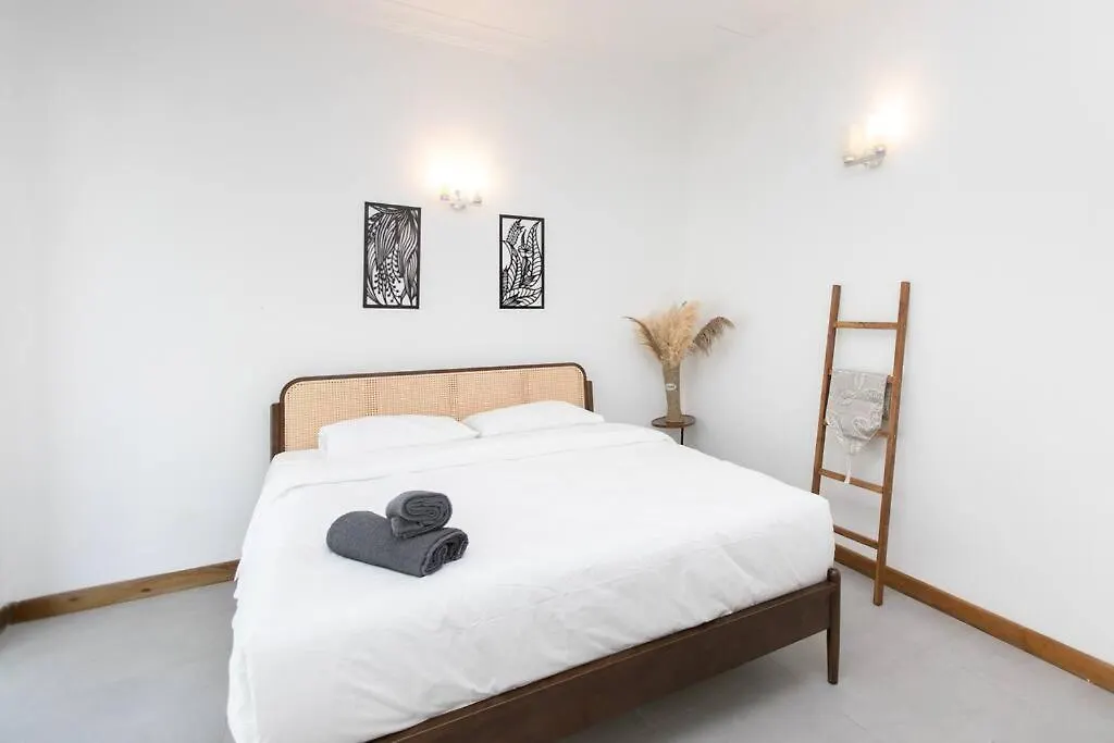 Tanjung Bungah 5Br Villa W Pool 20Pax